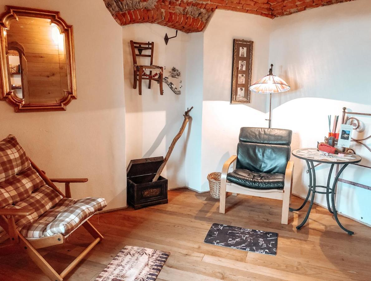 B&B&Bike Ca du 5 Tovo San Giacomo Bagian luar foto