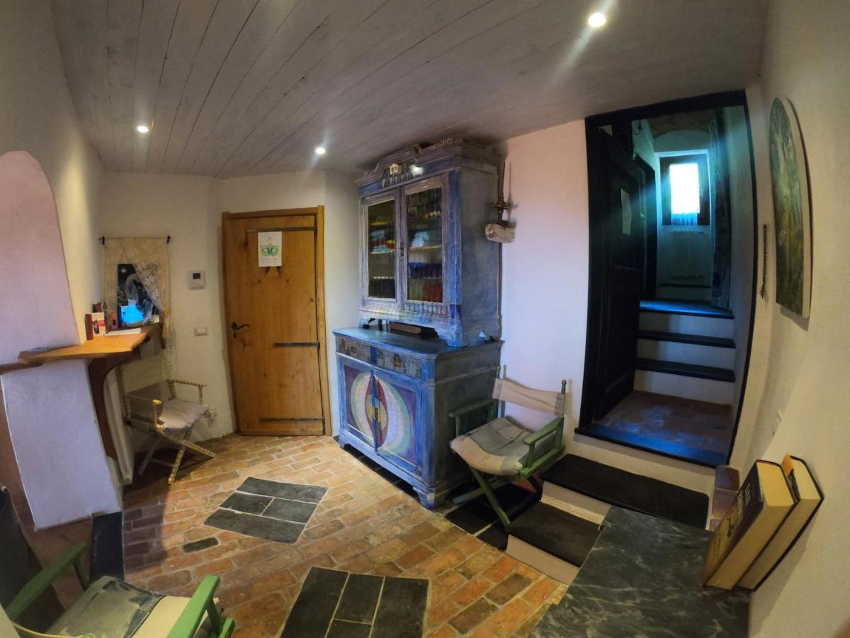 B&B&Bike Ca du 5 Tovo San Giacomo Bagian luar foto