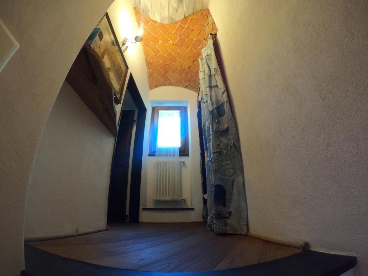 B&B&Bike Ca du 5 Tovo San Giacomo Bagian luar foto
